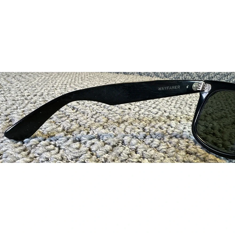 Ray-Ban super cool
